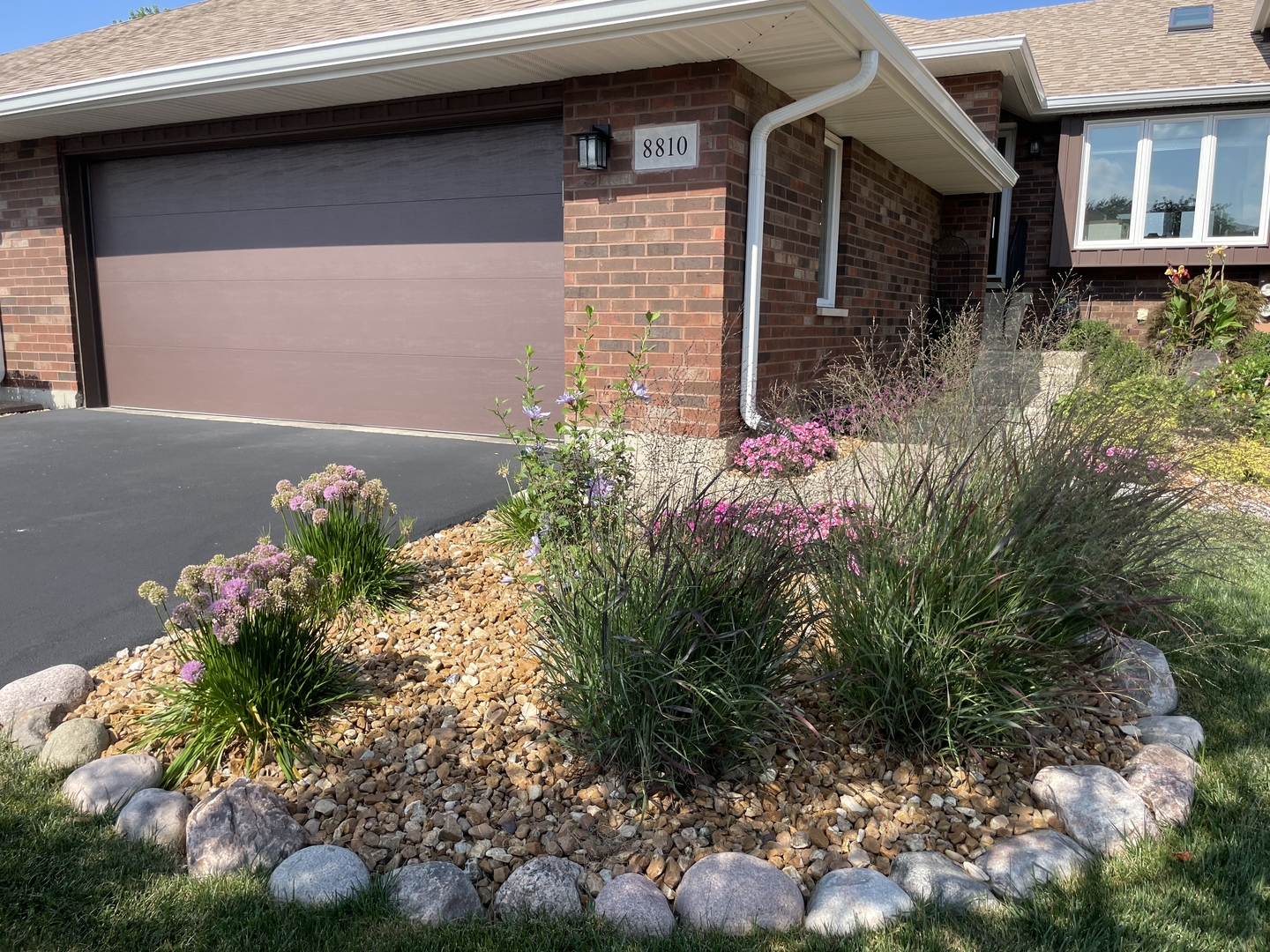 8810 CLEARVIEW Drive, Orland Park, IL 60462