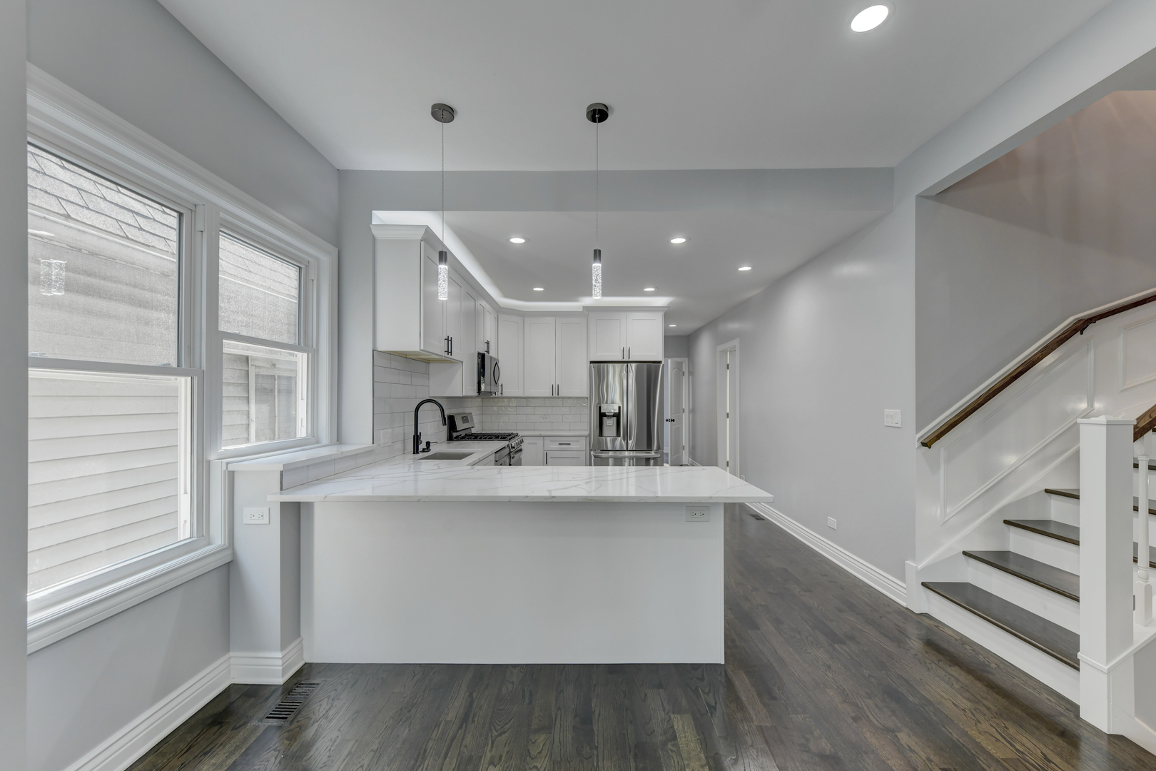 10642 S Avenue O, Chicago, IL 60617