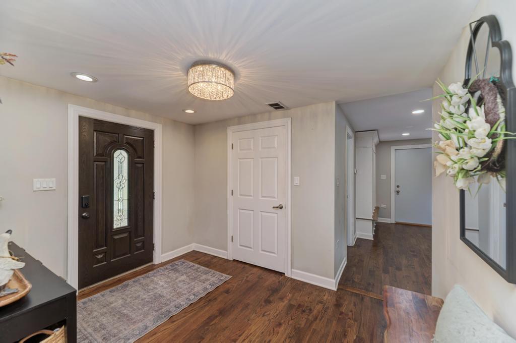 4N021 IL Route 83, Bensenville, IL 60106