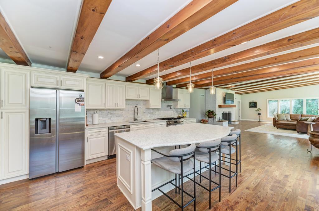 4N021 IL Route 83, Bensenville, IL 60106