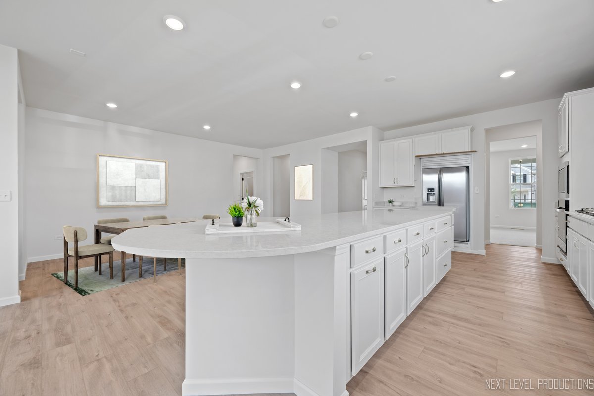 2308 Lawlor Lane, Naperville, IL 60564