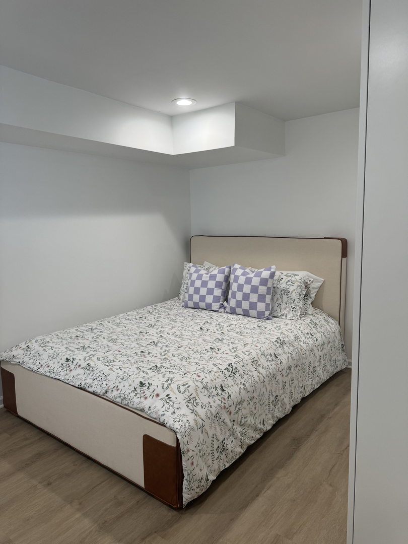 644 W Hinsdale Avenue, Hinsdale, IL 60521