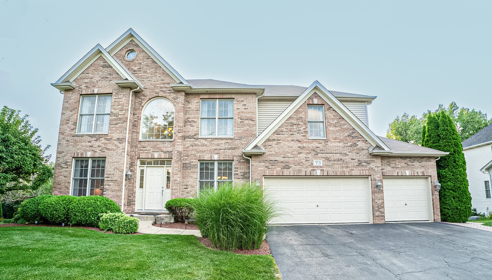73 Johnson Woods Drive, Batavia, IL 60510
