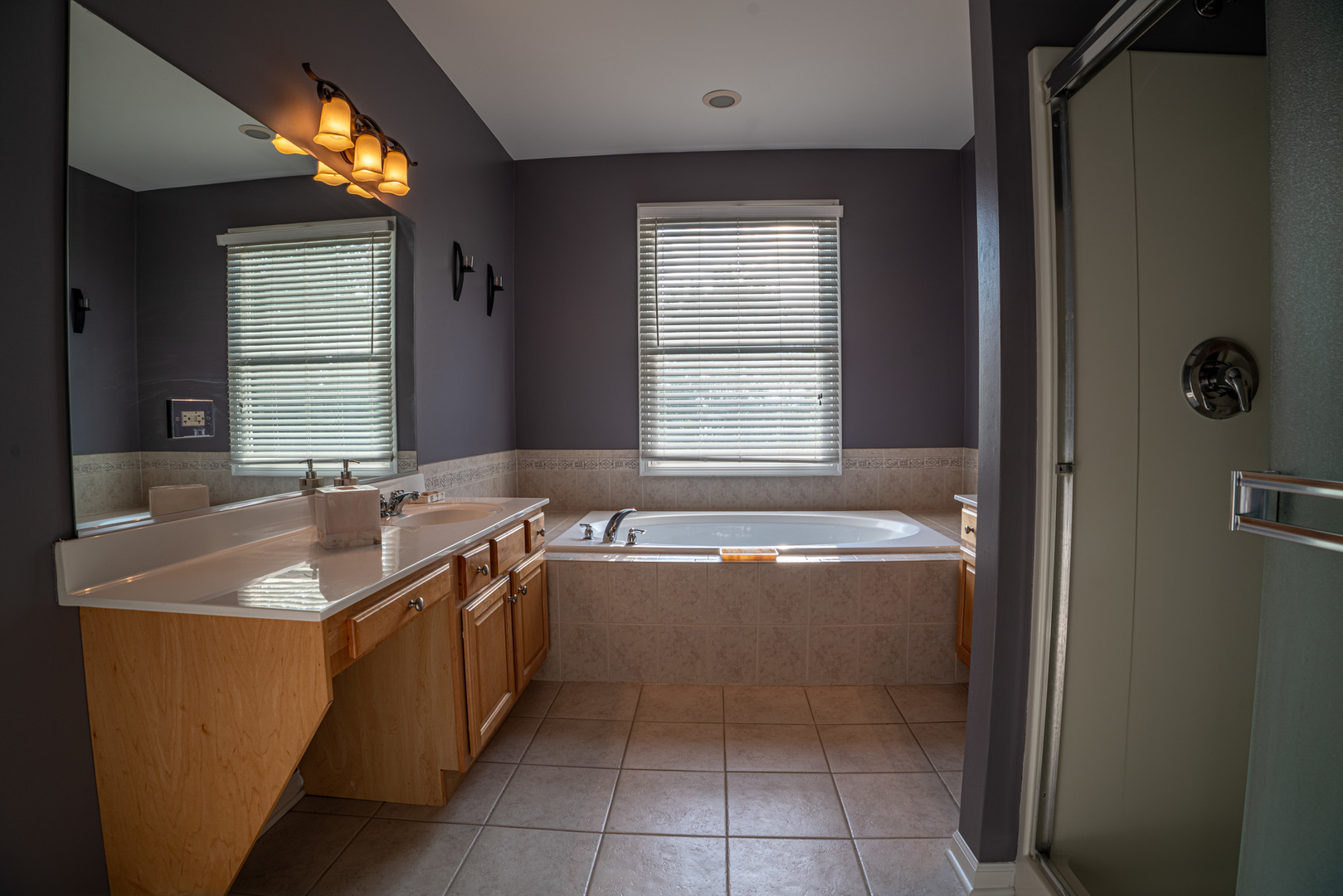 73 Johnson Woods Drive, Batavia, IL 60510
