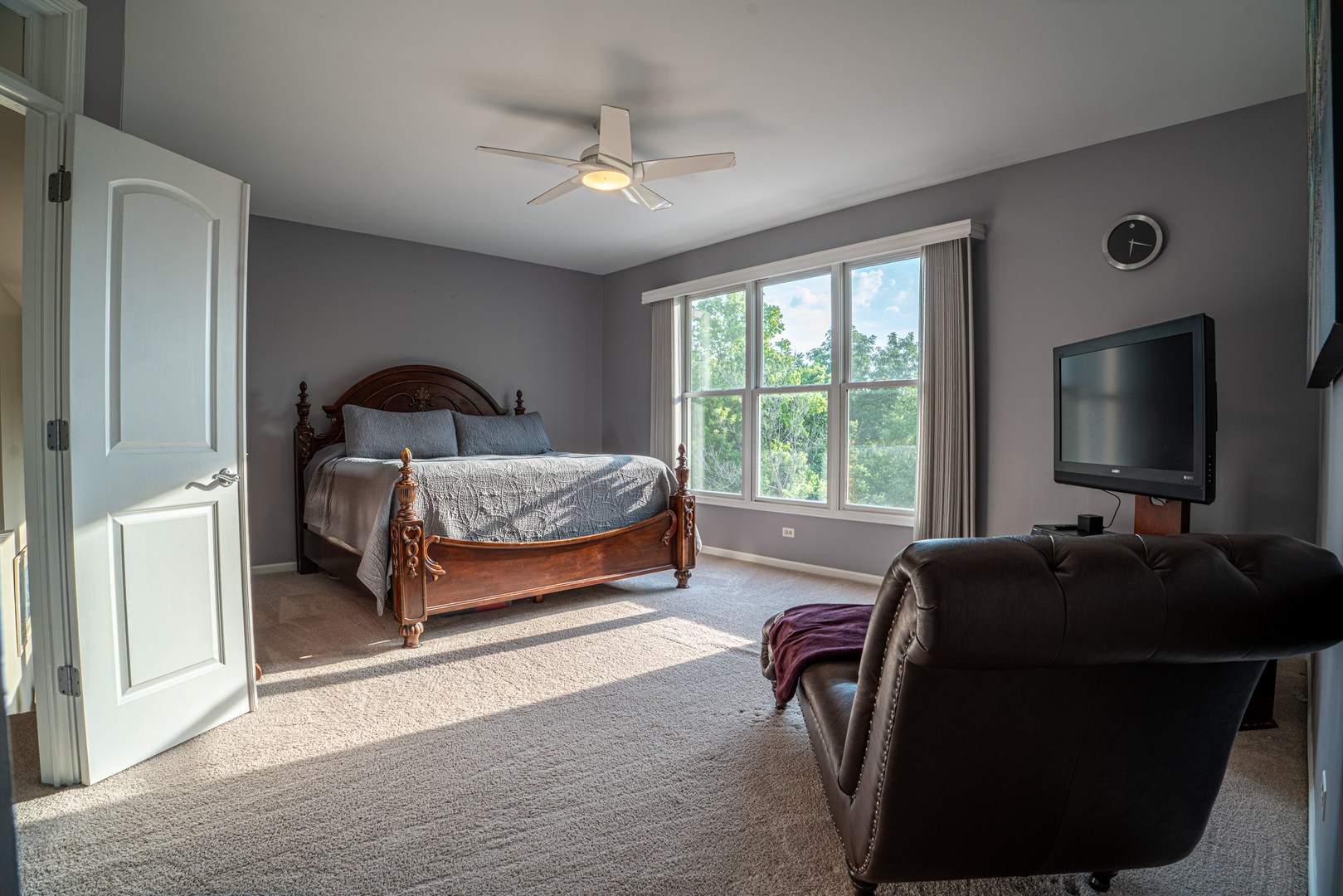 73 Johnson Woods Drive, Batavia, IL 60510