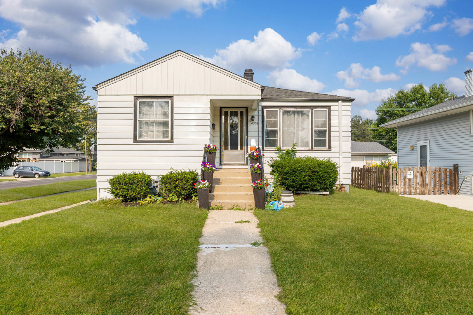 4536 Oak Park Avenue, Forest View, IL 60402