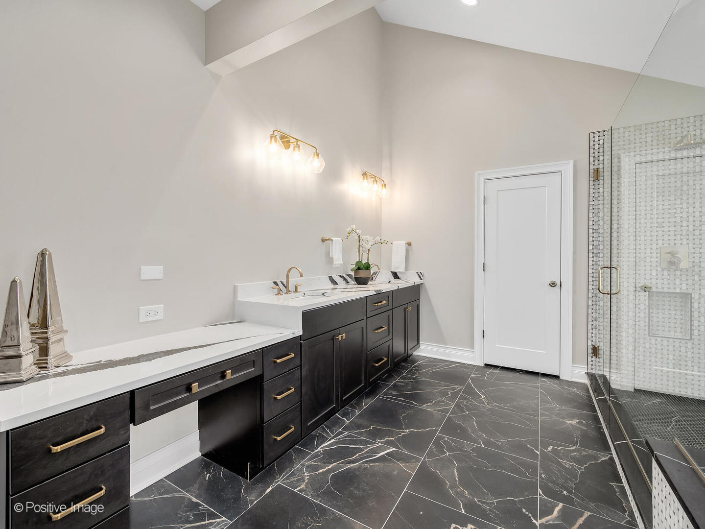 608 W 55th Street, Hinsdale, IL 60521