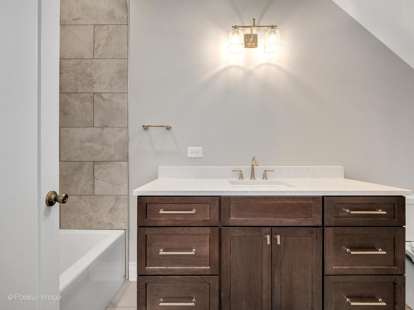 608 W 55th Street, Hinsdale, IL 60521