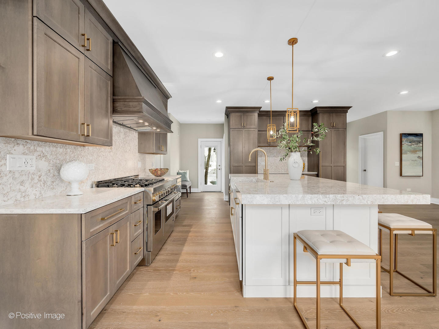 608 W 55th Street, Hinsdale, IL 60521
