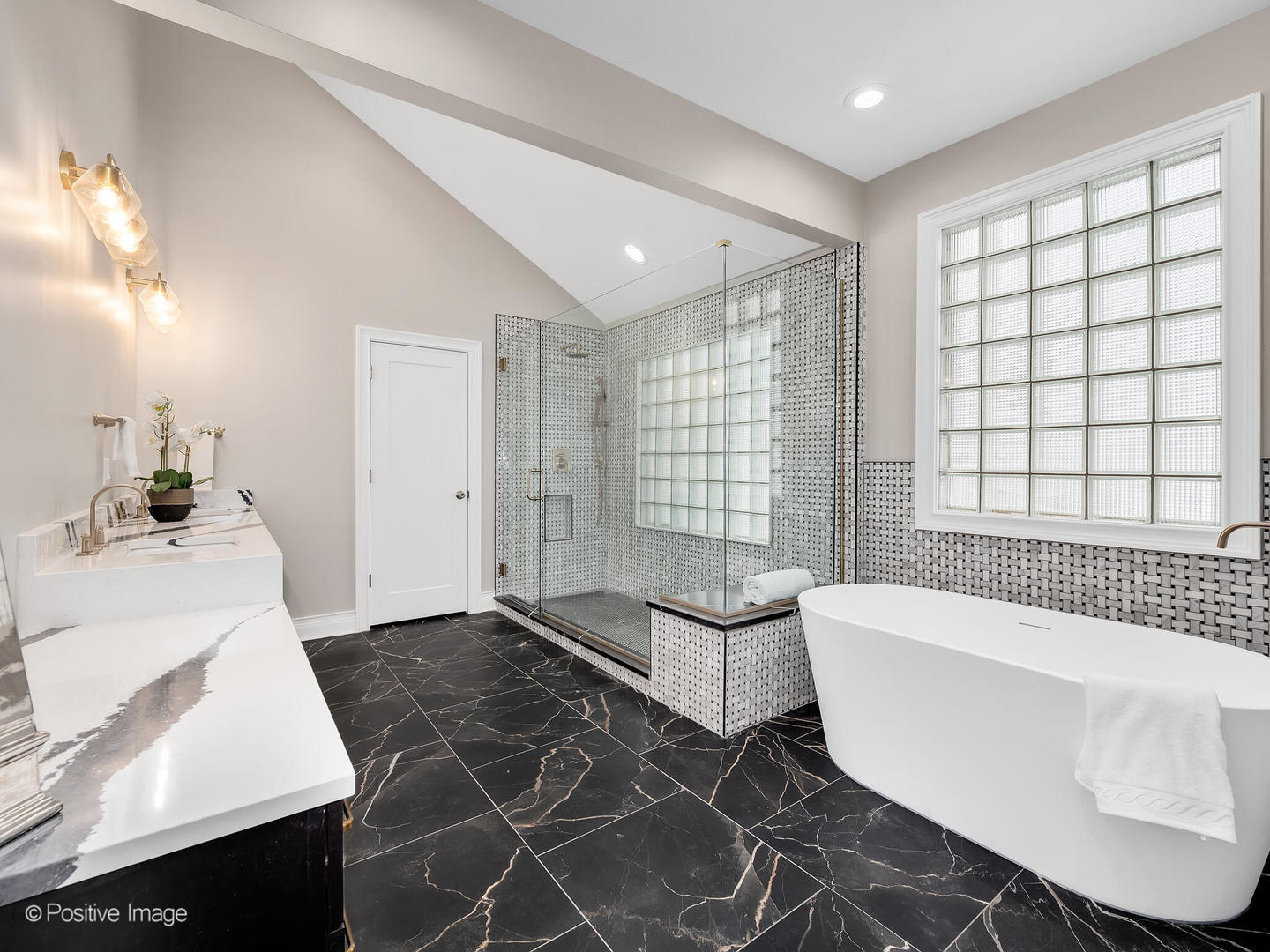 608 W 55th Street, Hinsdale, IL 60521