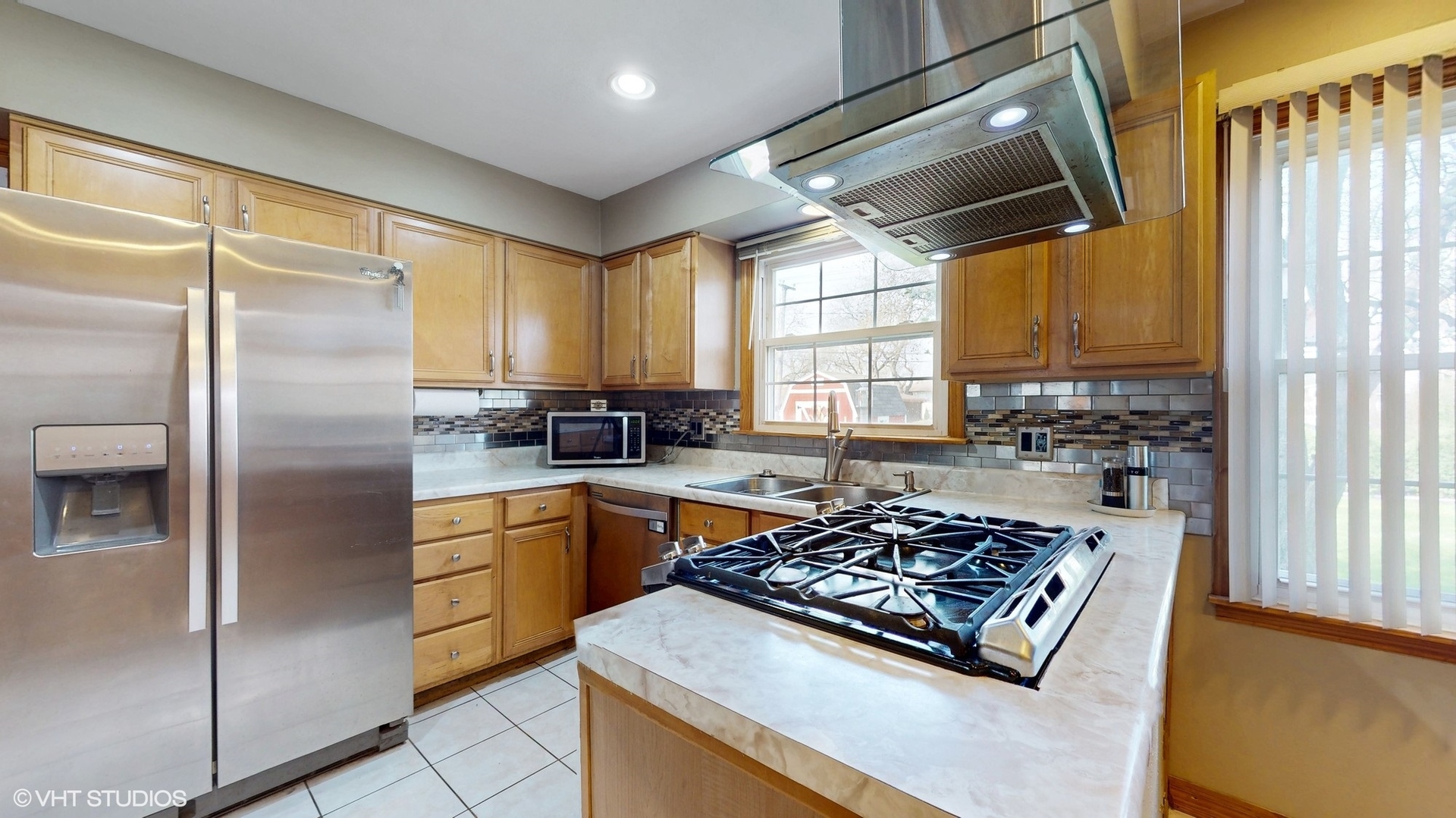1416 S Robert Drive, Mount Prospect, IL 60056