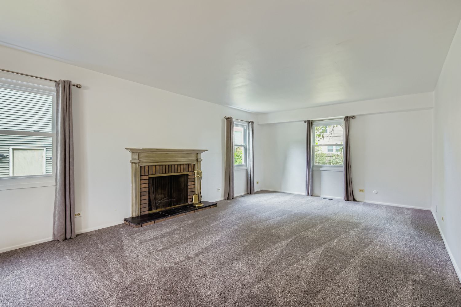 98 Stonegate Road, Buffalo Grove, IL 60089