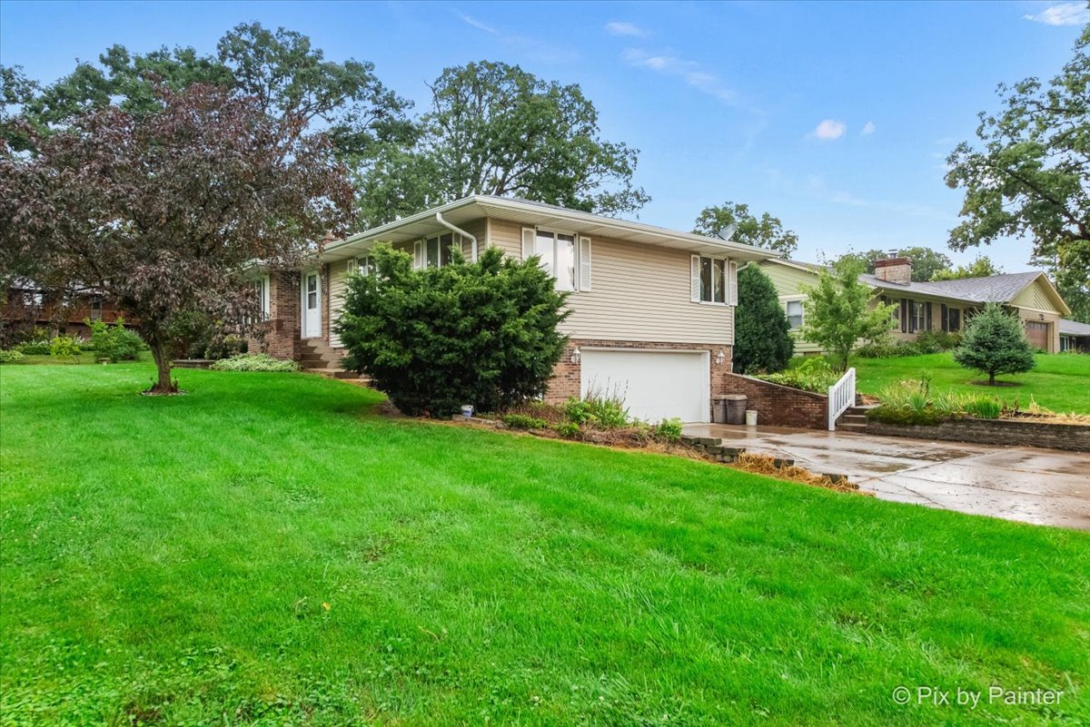 404 South Street, Marengo, IL 60152