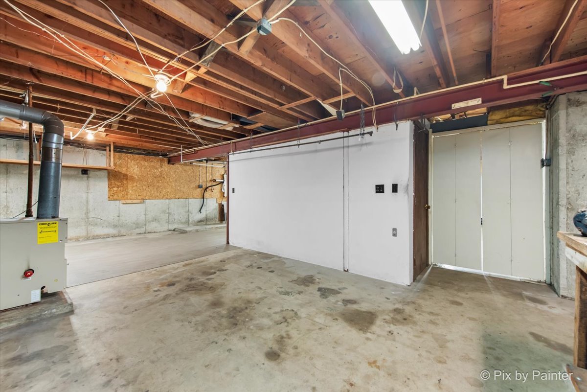 404 South Street, Marengo, IL 60152