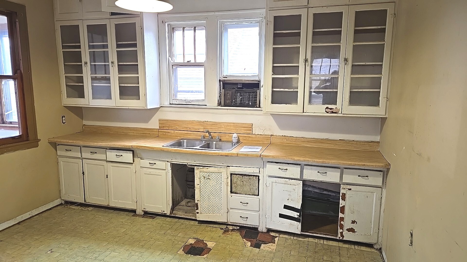 10353 S Avenue G, Chicago, IL 60617