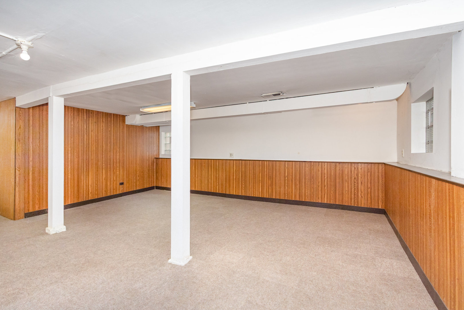 6543 N Oshkosh Avenue, Chicago, IL 60631
