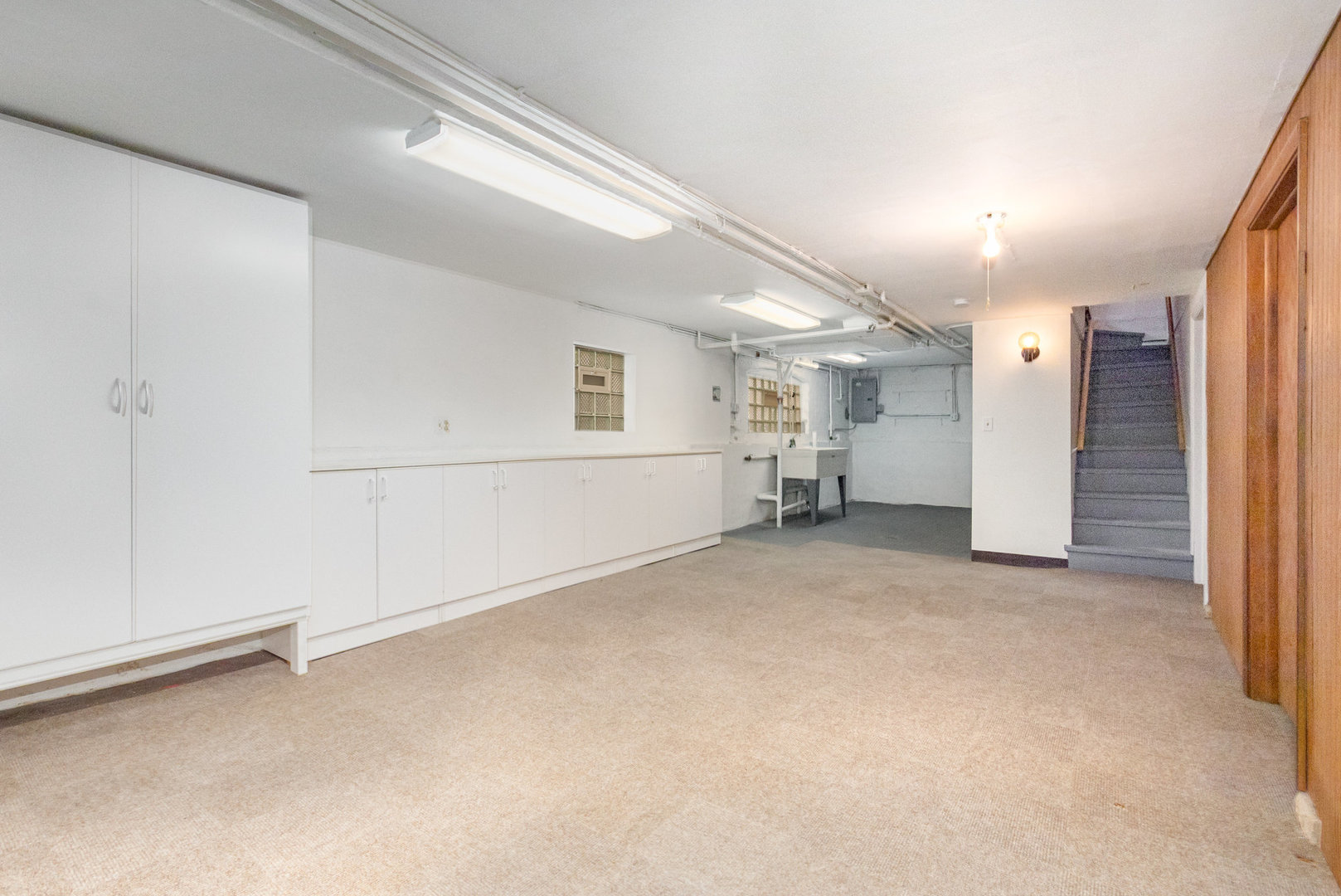 6543 N Oshkosh Avenue, Chicago, IL 60631