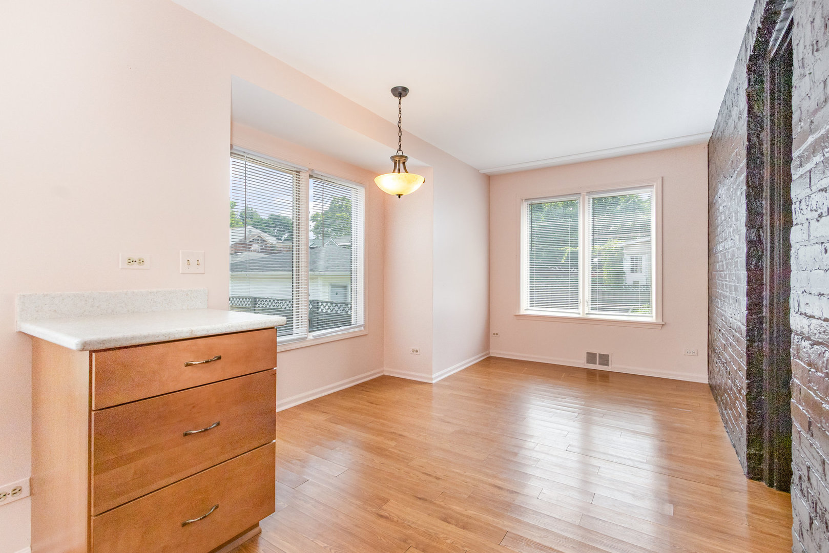 6543 N Oshkosh Avenue, Chicago, IL 60631