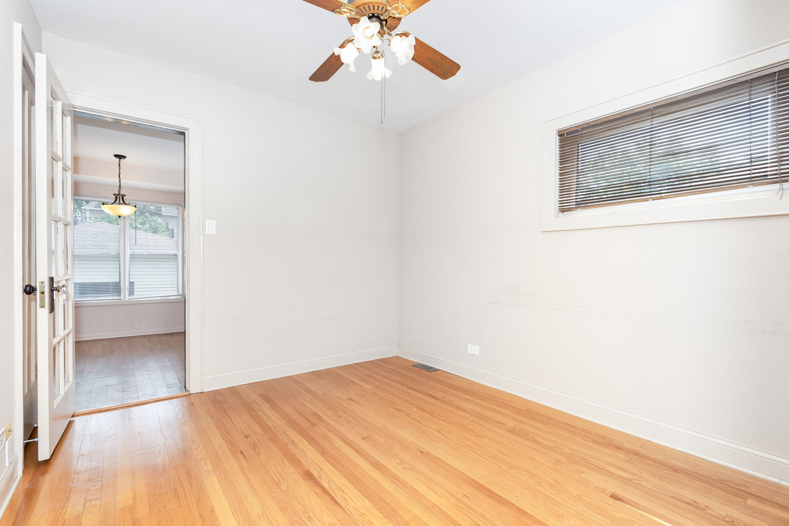6543 N Oshkosh Avenue, Chicago, IL 60631