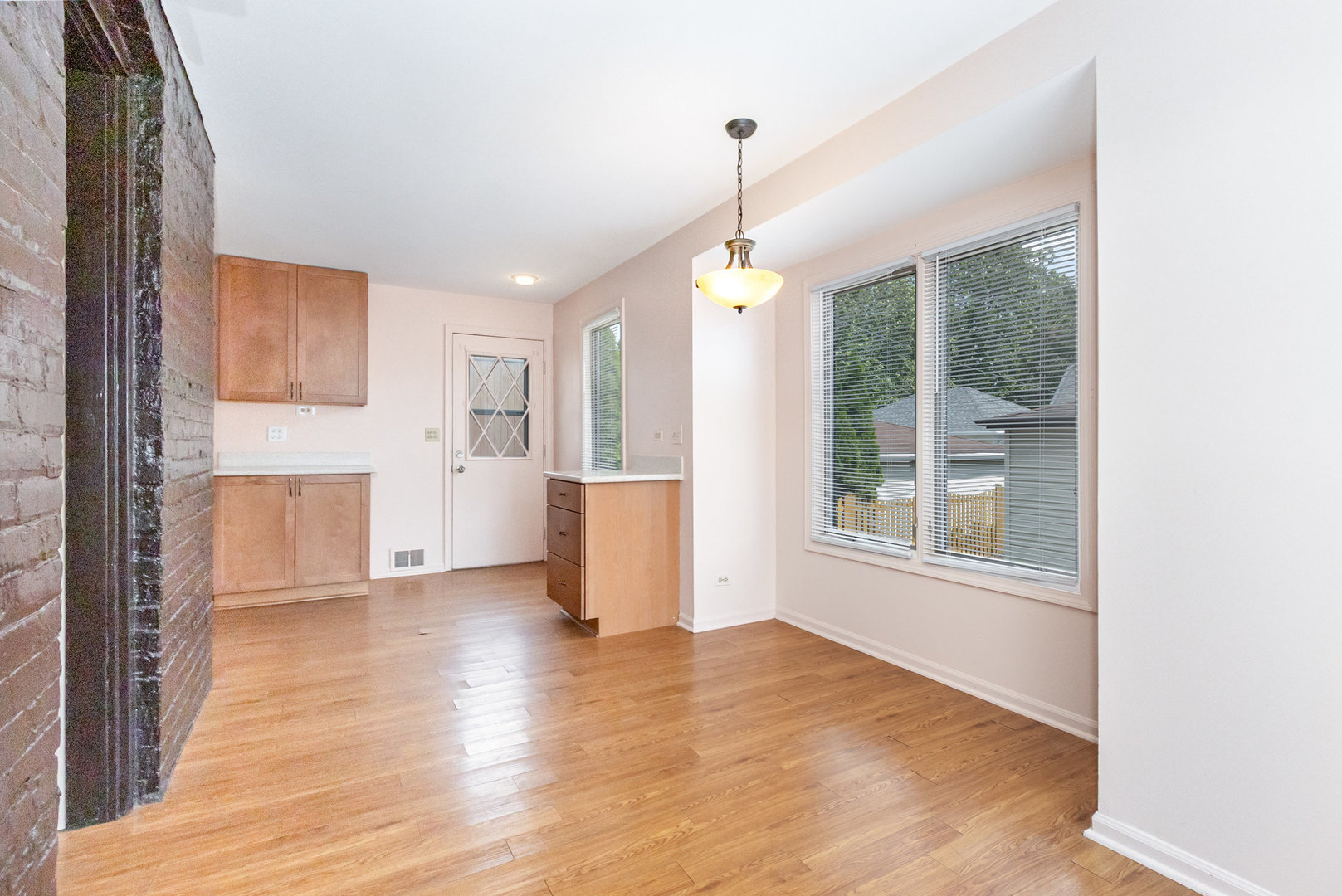 6543 N Oshkosh Avenue, Chicago, IL 60631