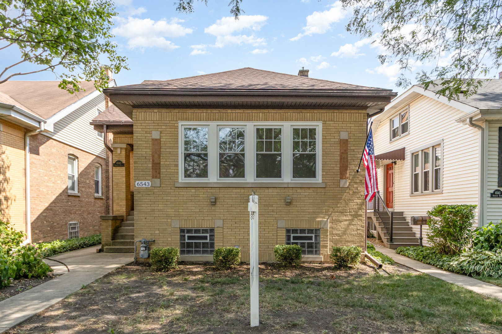 6543 N Oshkosh Avenue, Chicago, IL 60631