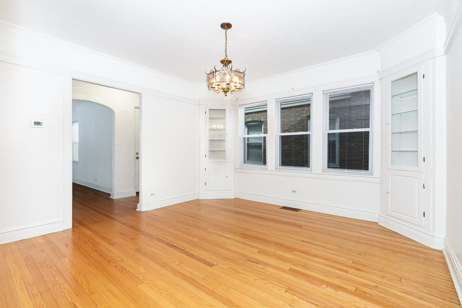 6543 N Oshkosh Avenue, Chicago, IL 60631