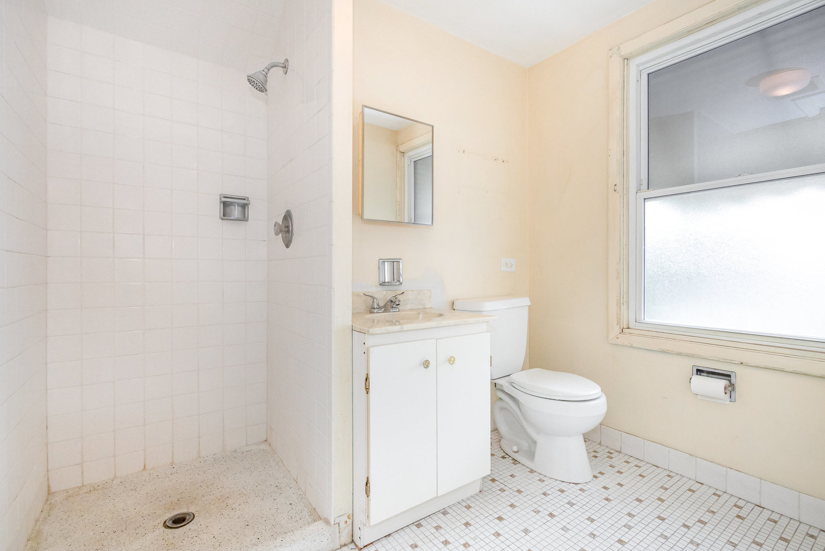 6543 N Oshkosh Avenue, Chicago, IL 60631