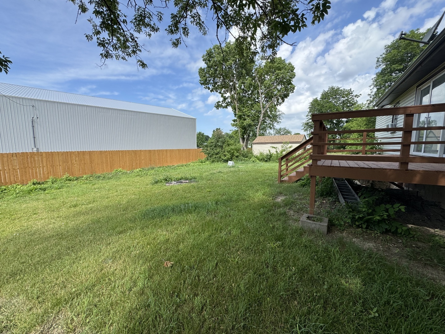 42309 Woodbine Avenue, Antioch, IL 60002