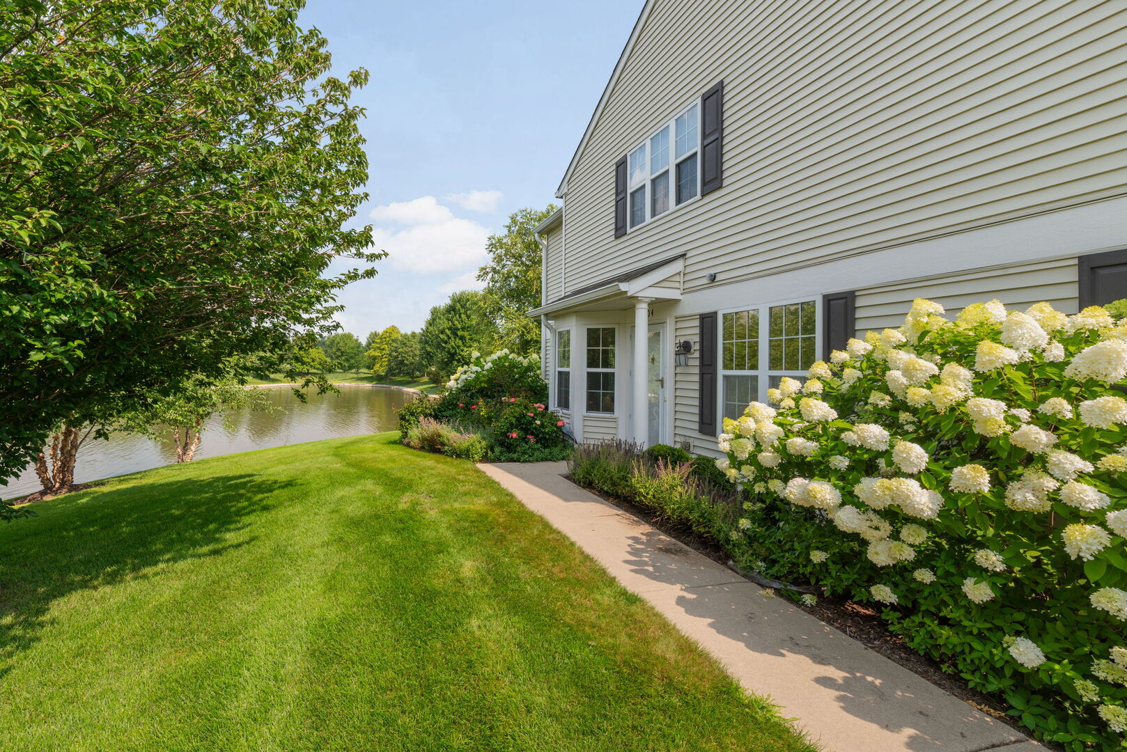 2503 Sheehan Drive #104, Naperville, IL 60564