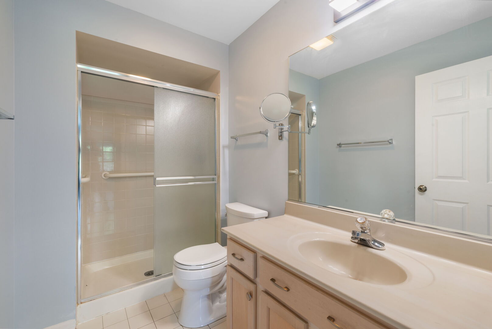 2503 Sheehan Drive #104, Naperville, IL 60564