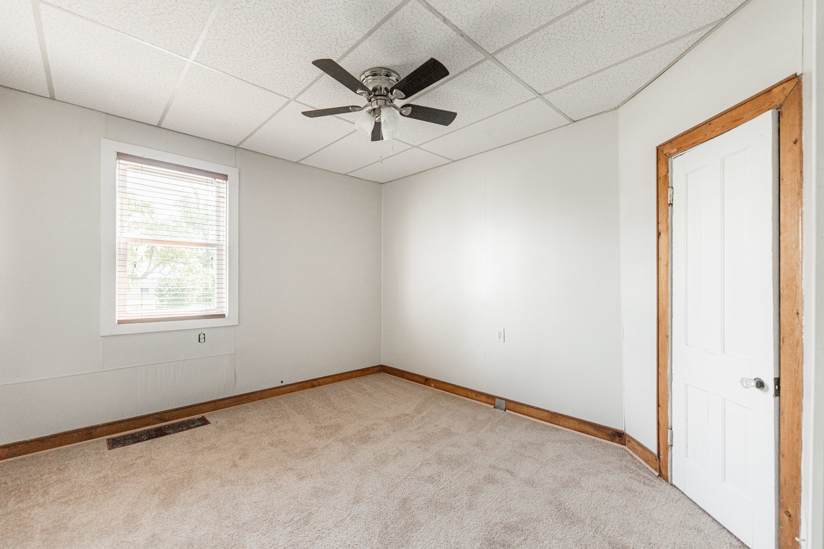 245 S Somonauk Road, Cortland, IL 60112