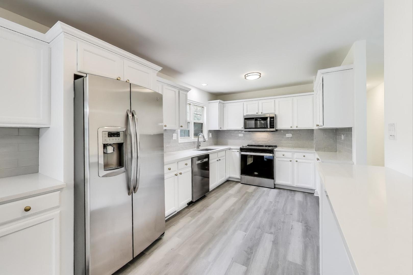 304 N Pinecrest Road, Bolingbrook, IL 60440