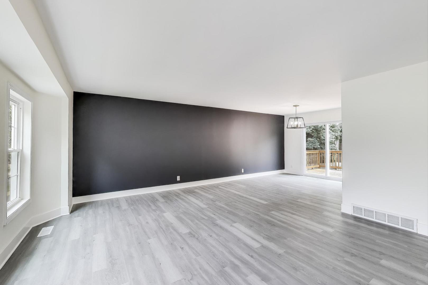 304 N Pinecrest Road, Bolingbrook, IL 60440