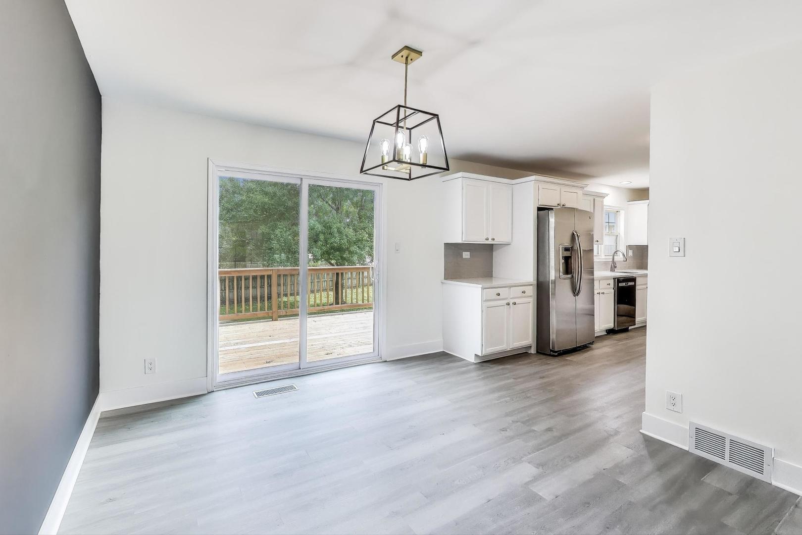 304 N Pinecrest Road, Bolingbrook, IL 60440