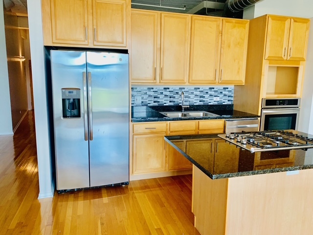 1530 S State Street #604, Chicago, IL 60605