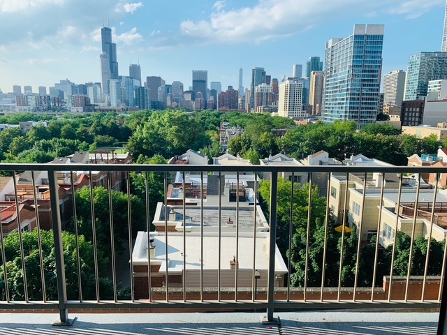 1530 S State Street #604, Chicago, IL 60605