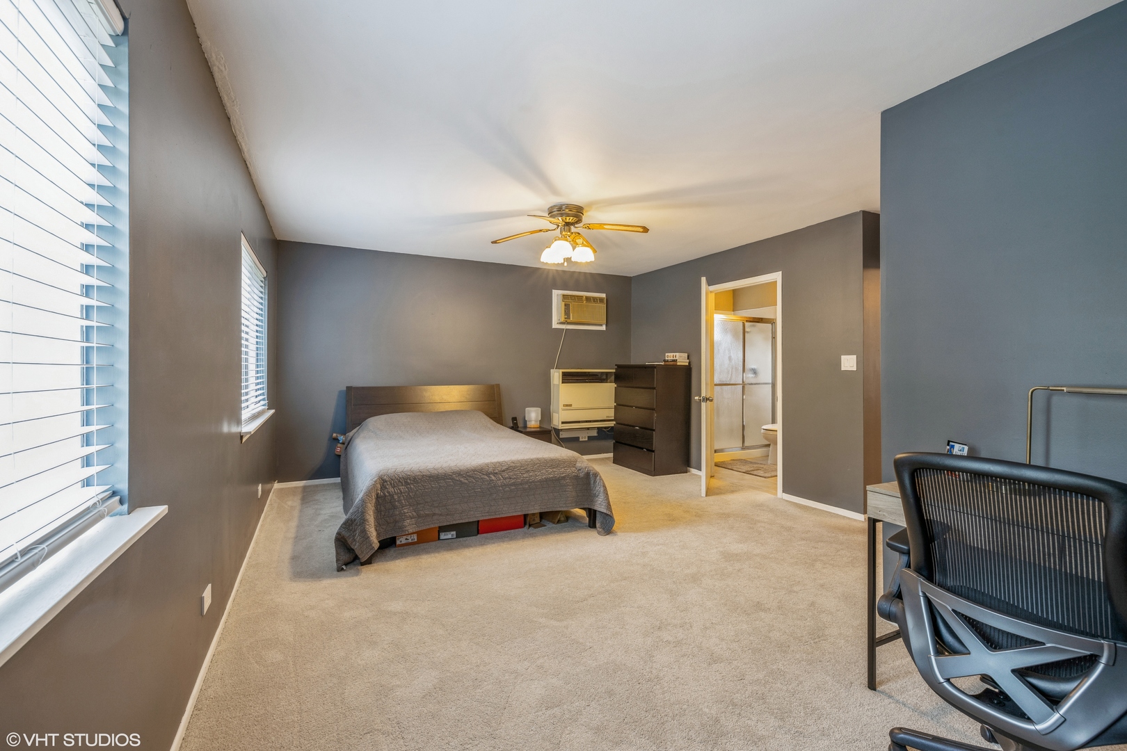 10725 Forestview Road, Countryside, IL 60525