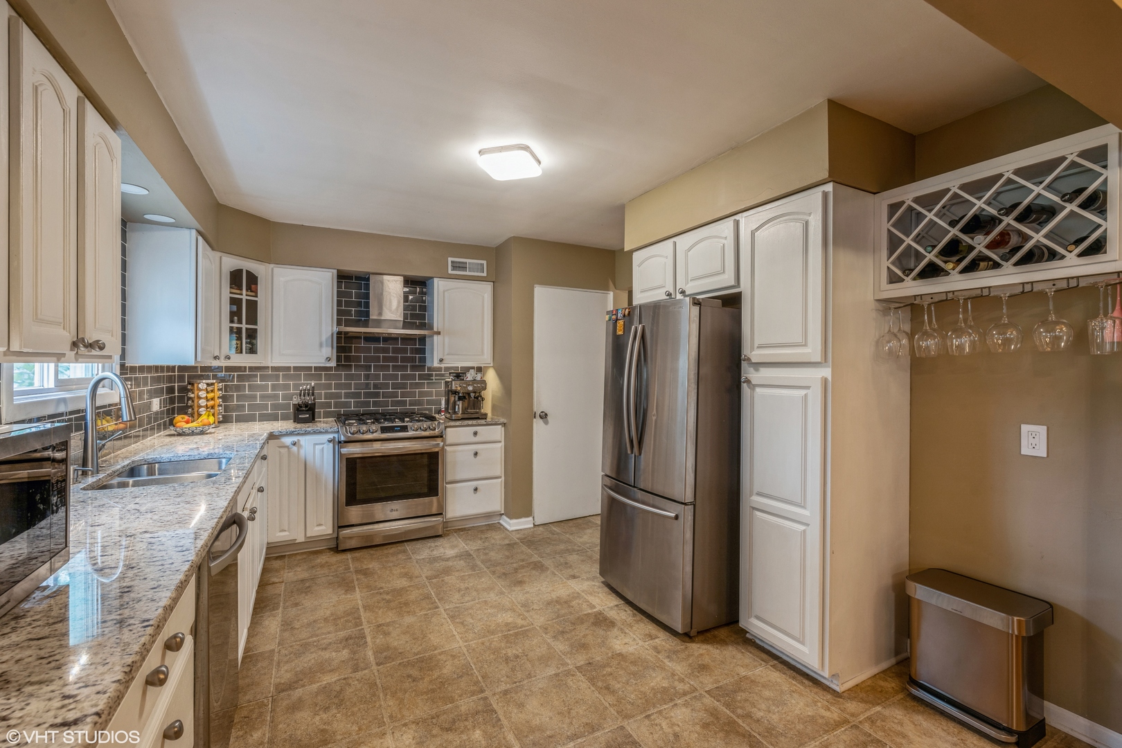10725 Forestview Road, Countryside, IL 60525