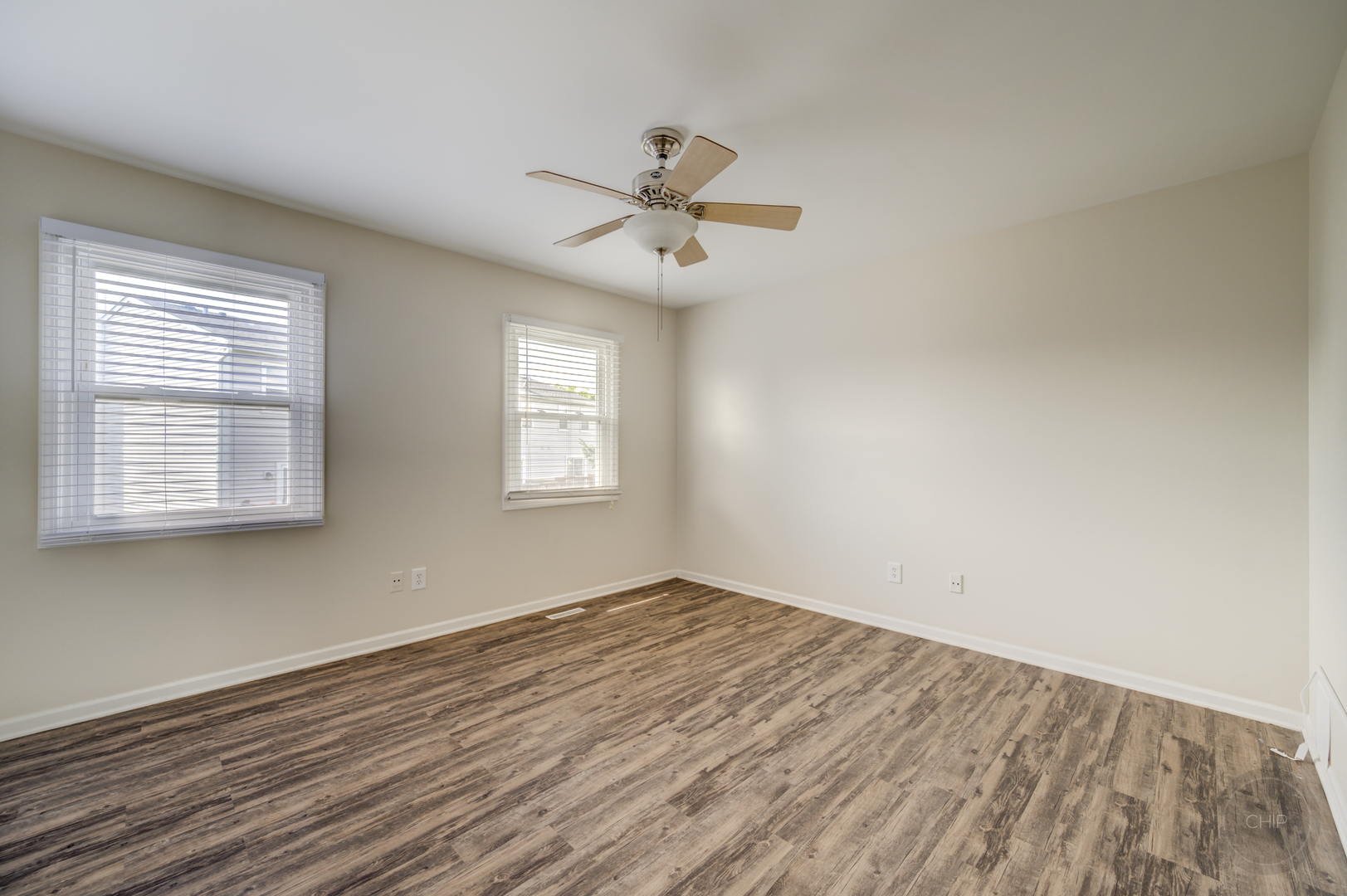 1716 N Marywood Avenue, Aurora, IL 60505