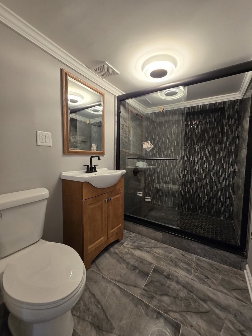 10215 S Emerald Avenue, Chicago, IL 60628