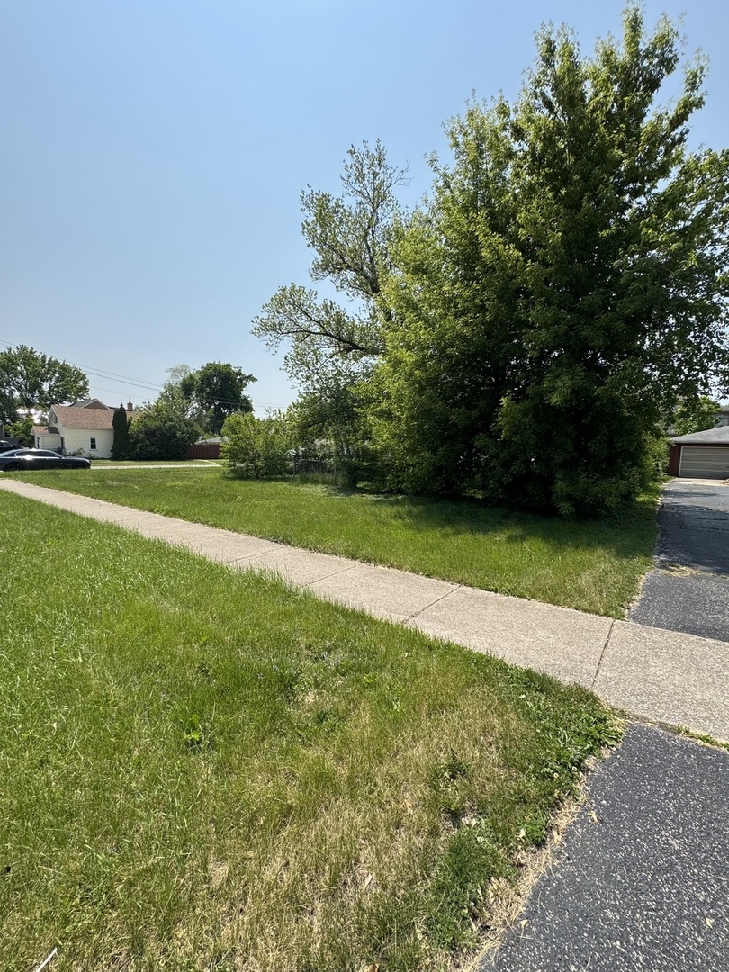 9548 Merrimac Avenue, Oak Lawn, IL 60453