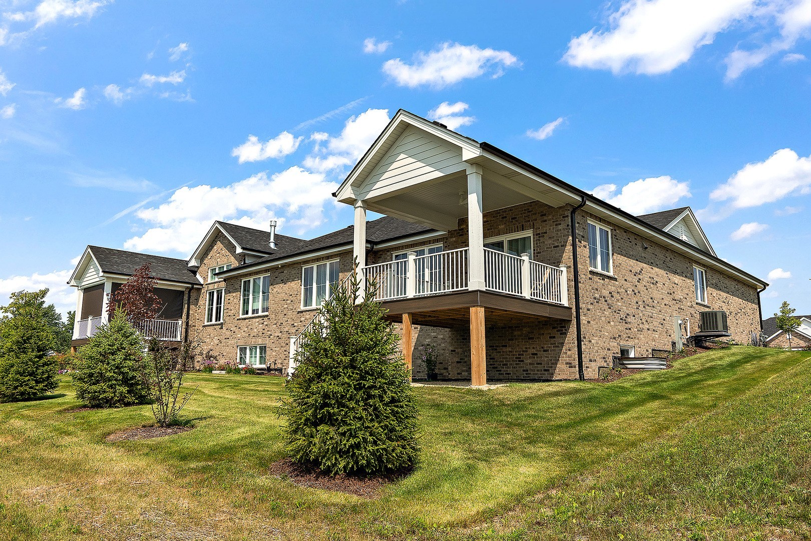 12185 Morandi Court, Lemont, IL 60439