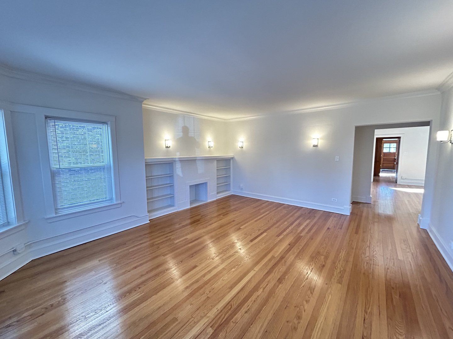 6321 N Hermitage Avenue, Chicago, IL 60660