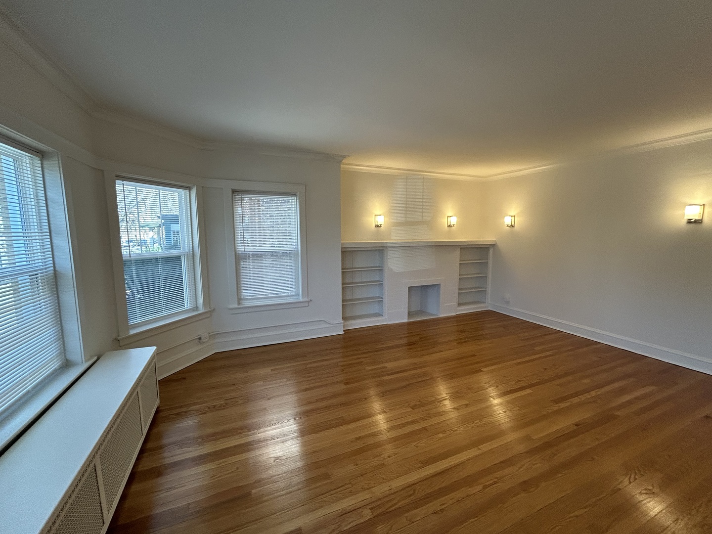 6321 N Hermitage Avenue, Chicago, IL 60660