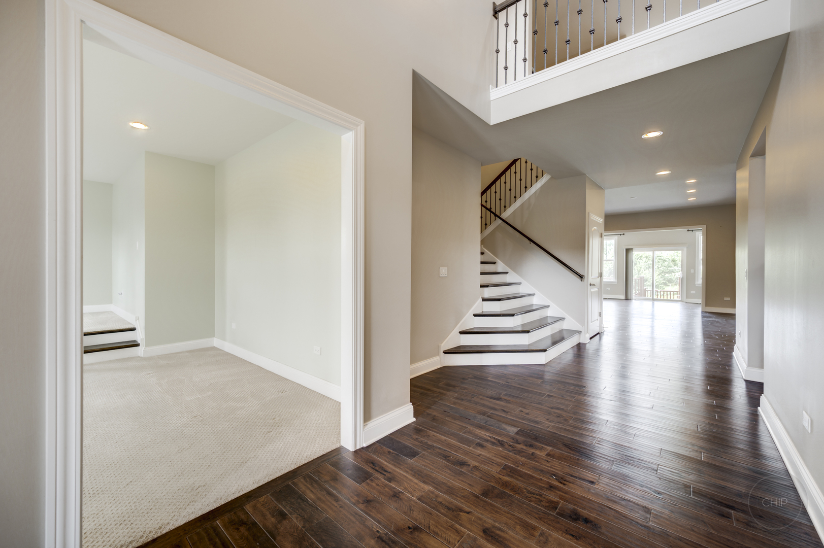 3907 Nannyberry Street, Naperville, IL 60564