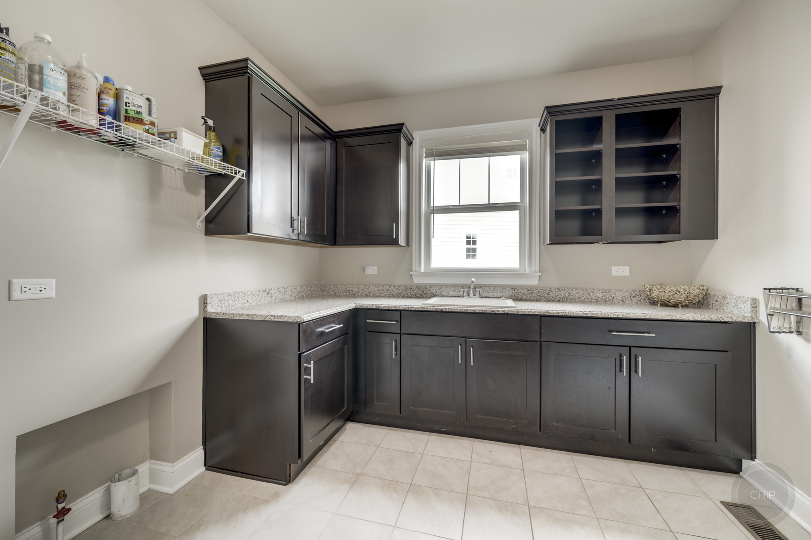 3907 Nannyberry Street, Naperville, IL 60564