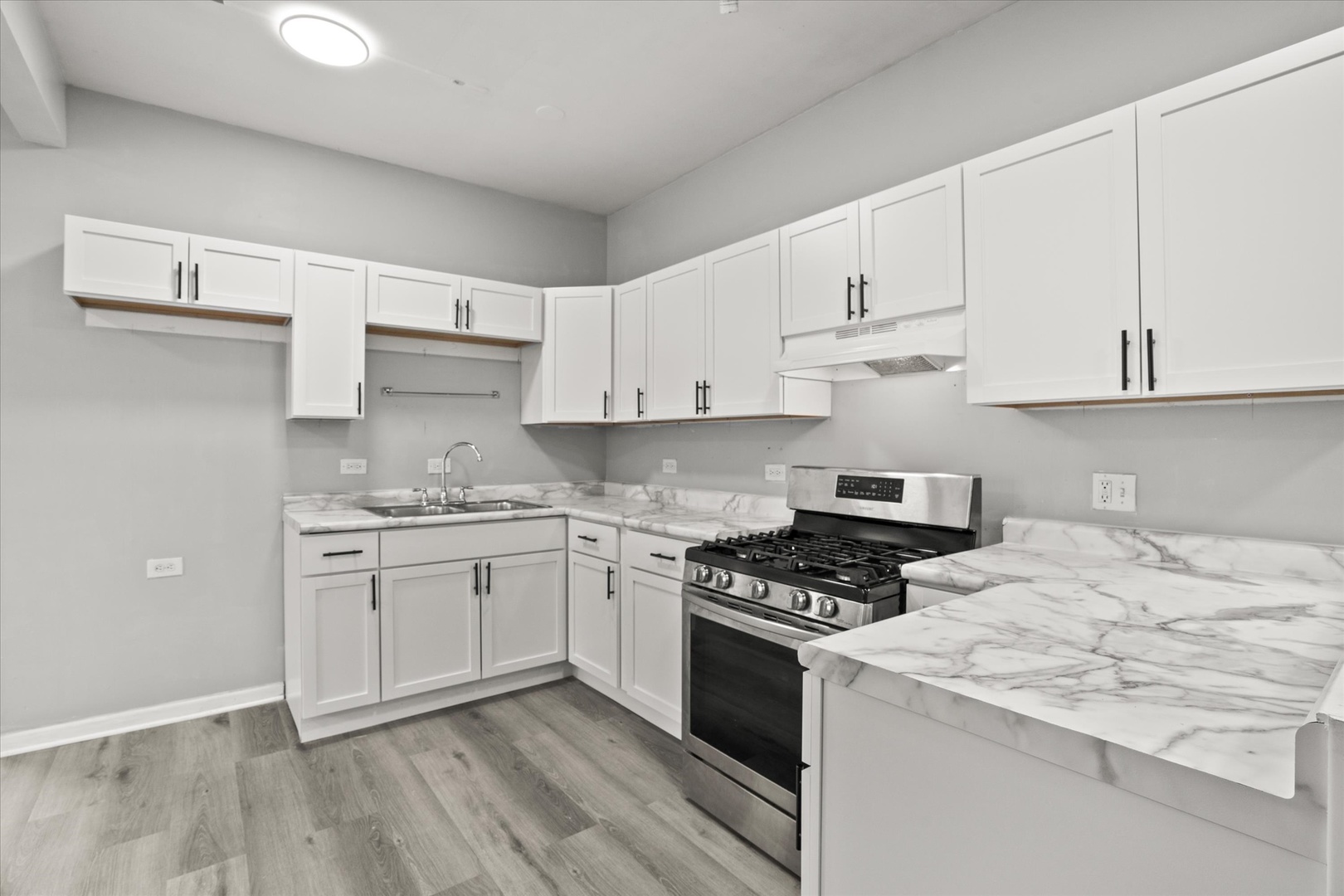 4731 S Laflin Street #2, Chicago, IL 60609