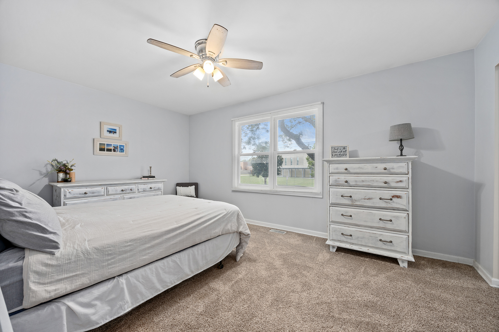 209 Amherst Court #C, Bloomingdale, IL 60108