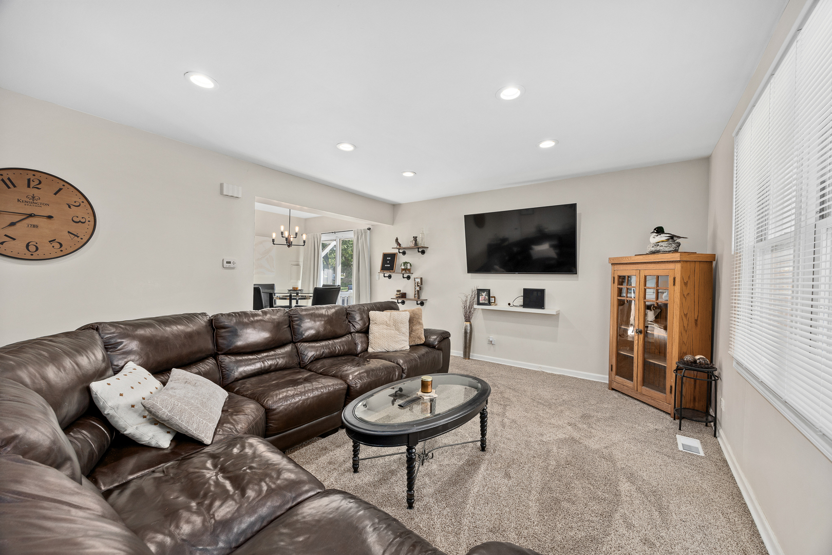 209 Amherst Court #C, Bloomingdale, IL 60108