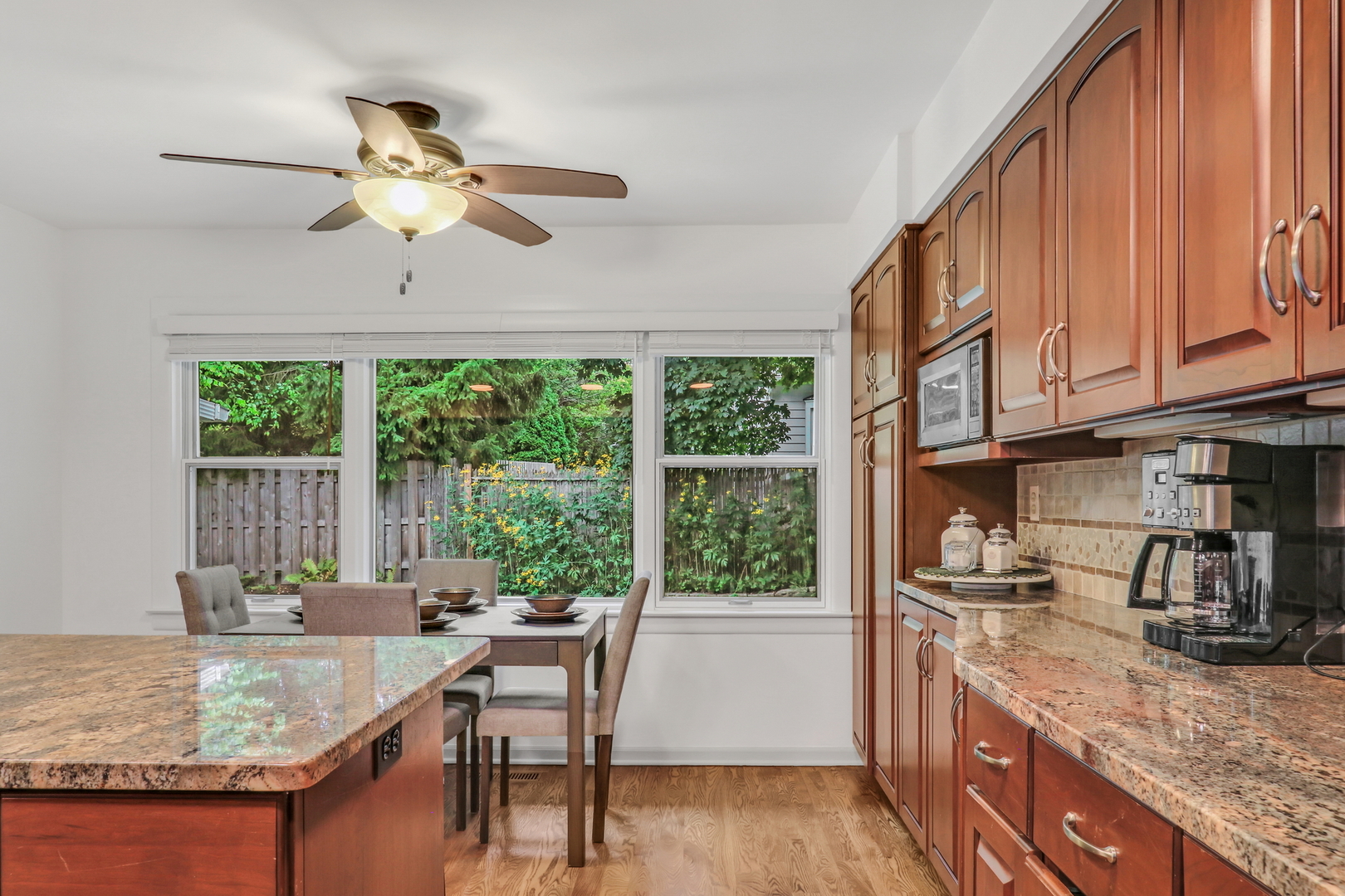 2310 Malik Court, Glenview, IL 60025
